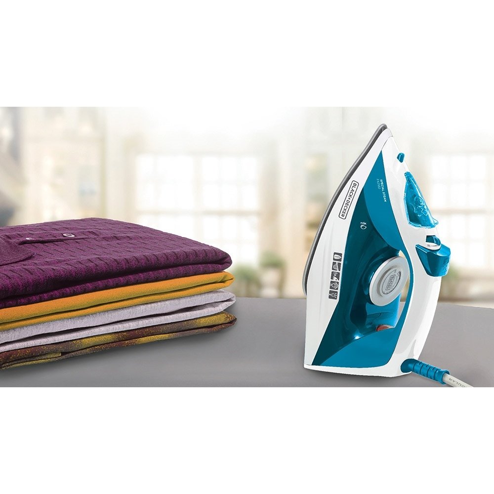 Ferro de Passar a Vapor Black & Decker FX2100 - com Base Antiaderente Azul 110V