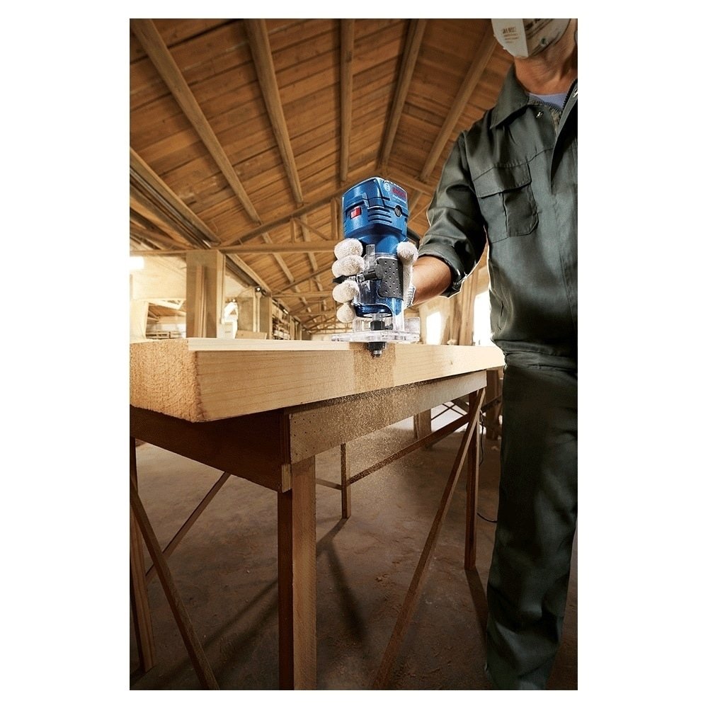 Tupia Bosch GKF 550 550W 110V