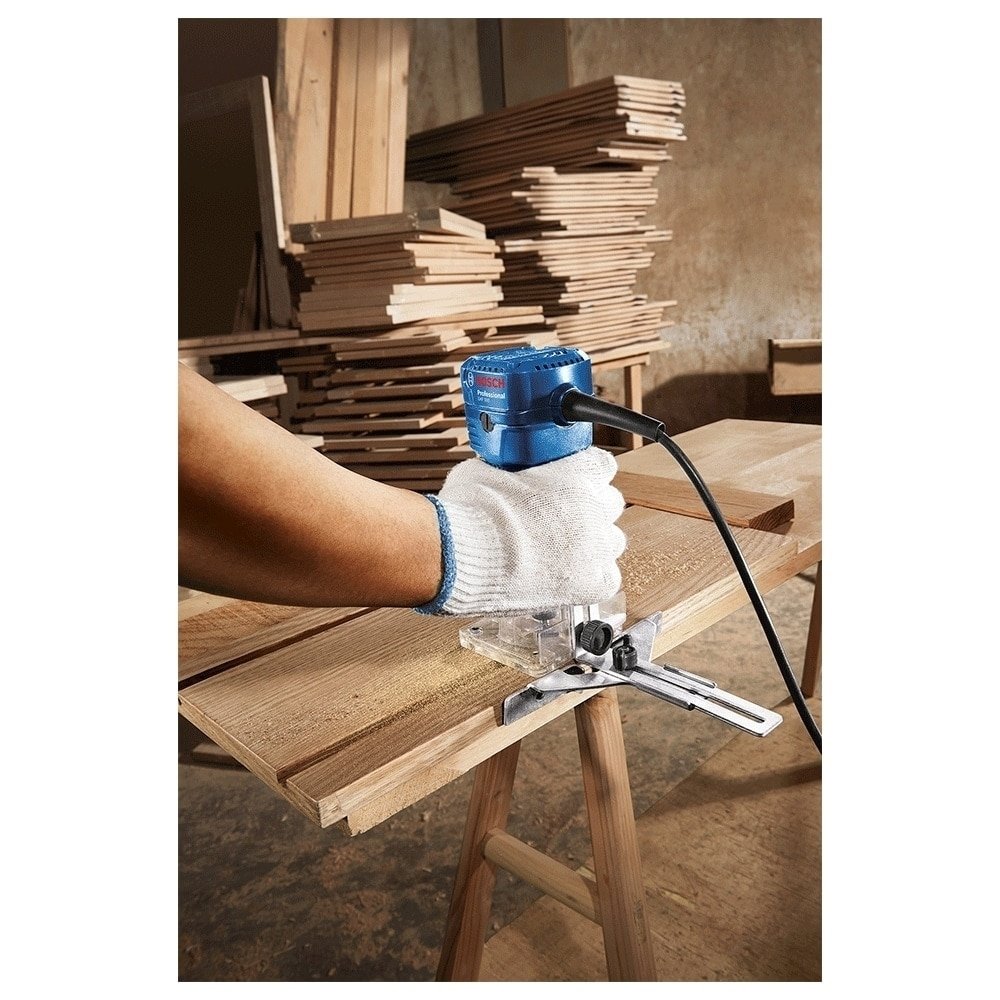 Tupia Bosch GKF 550 550W 110V