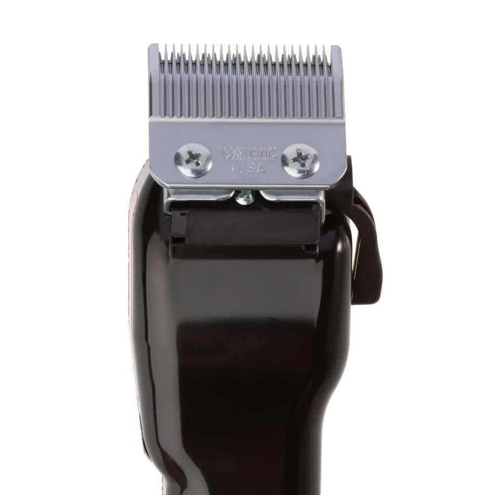 Máquina de Cortar Cabelo Wahl Profissional Basic com 8 Pentes de Corte 110V