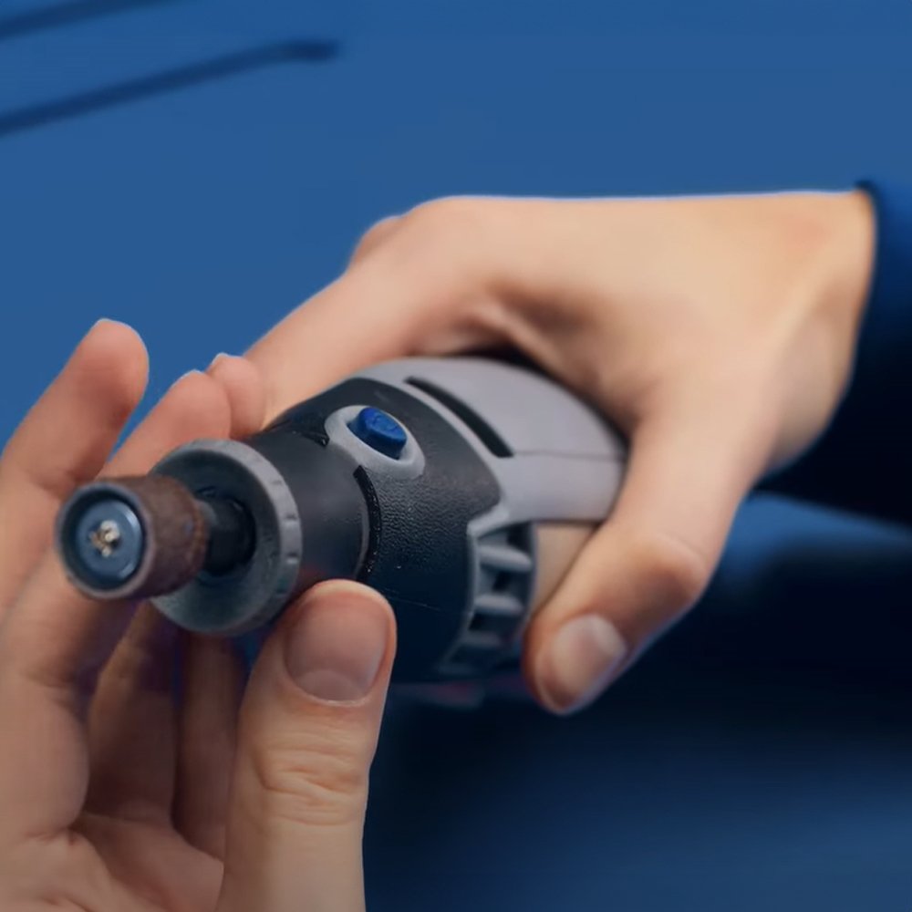 Micro Retífica Dremel 3000 com 10 Acessórios 220V