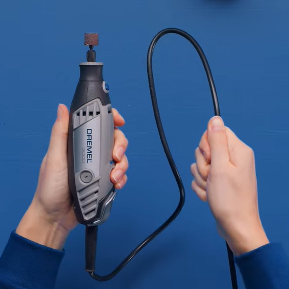 Micro Retífica Dremel 3000 com 10 Acessórios 220V