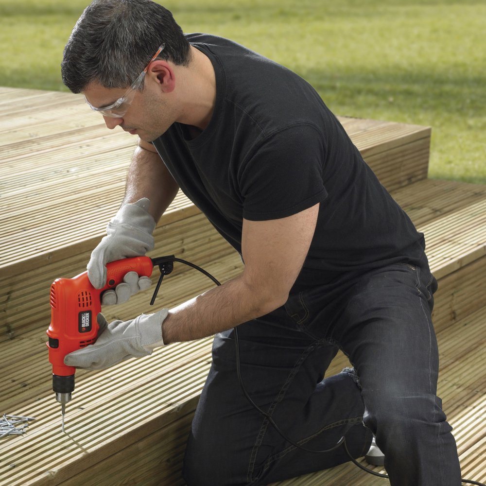 Furadeira de Impacto Black & Decker TM500BR 3/8" 560w
