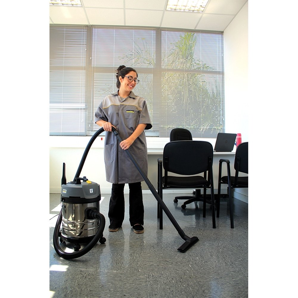 Aspirador de Pó e Água Karcher NT2000, 20 Litros, 1400W, Preto/Cinza, 220V