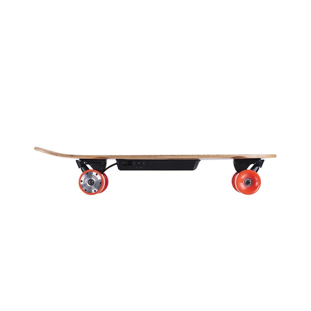 Skate Elétrico Cruiser controle sem fio 150W Velocidade 15km/H Autonomia 12km Suporta até 100kg Atrio - ES201