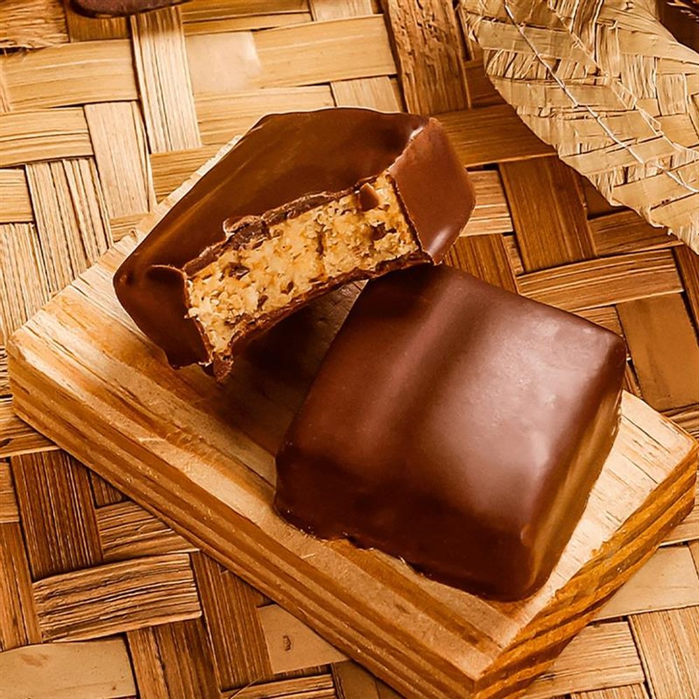 Paçoca de Castanhas com Chocolate Flormel, Zero Açúcar - Caixa com 24 unidades de 22g cada