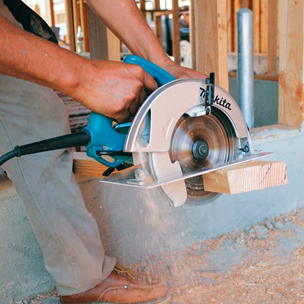 Serra Circular Makita 5007N, 7.1/4, 1800W, Preto/Azul, 110V