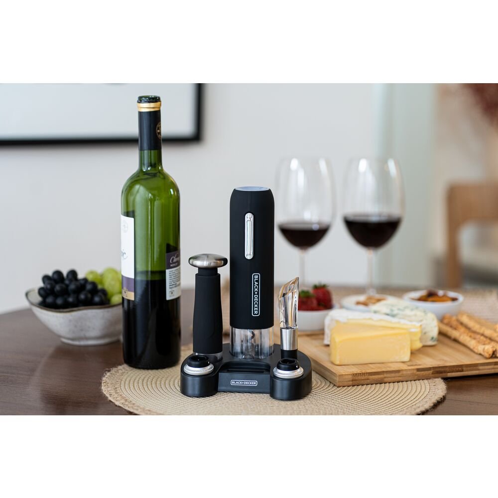 Kit Abridor de Vinho Recarregável com entrada Usb e Com Preservador Black+Decker W20BR