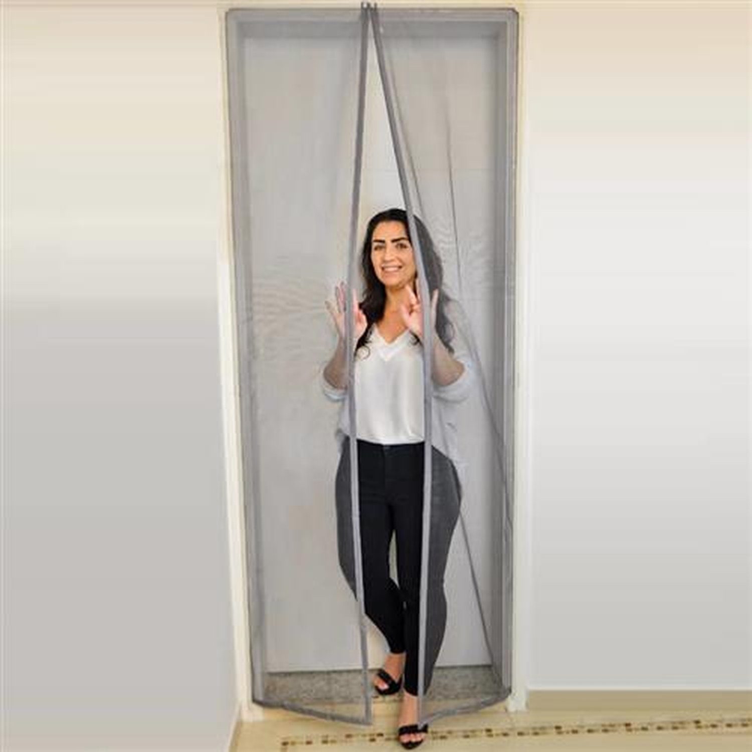 Tela Mosquiteira para Porta Moldura Marrom e Tela Cinza - 230x230cm