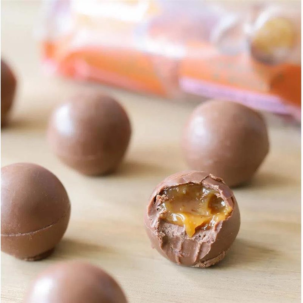Bombom de Chocolate ao Leite, Recheado com Caramelo e Nozes Flormel, Zero Açúcar - Caixa com 10 Unidades de 37,5g cada