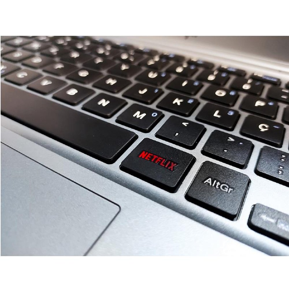 Notebook Login Intel Celeron N4020 Dual Core Maximo 2.8GHz SSD 128GB 4GB RAM DDR4 Windows 11 Cinza
