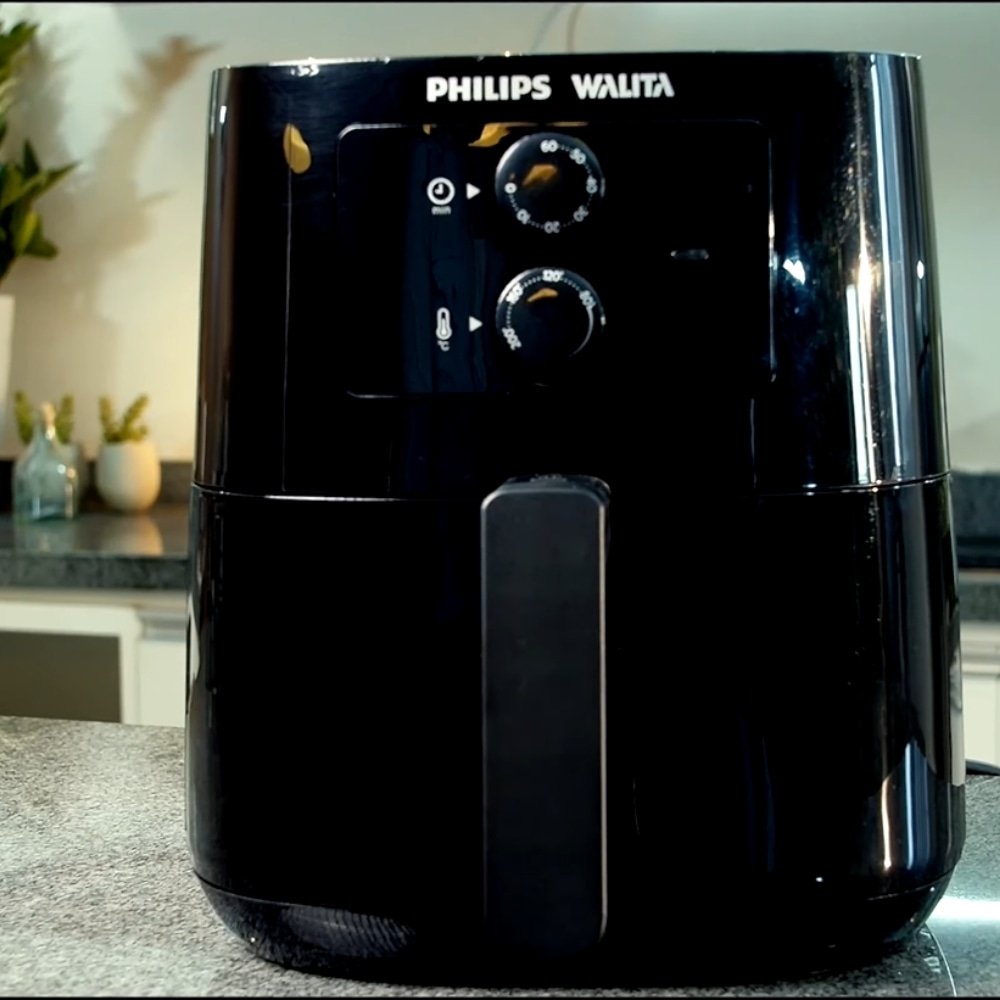 Fritadeira Sem Óleo Air Fryer Philips Walita RI9201 Serie 3000 | 4,1 Litros, 1400W, Preto, 220V