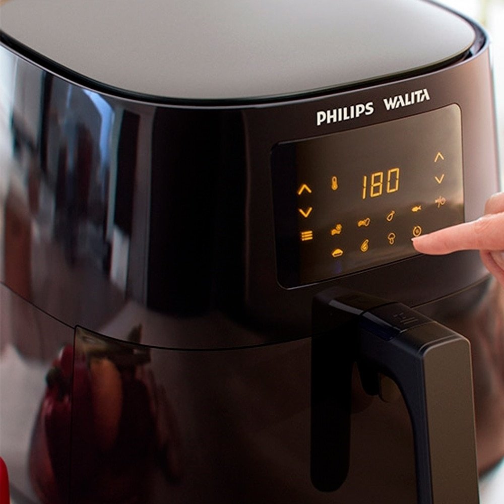 Fritadeira Air Fryer Philips Walita Essential XL |  6,2 Litros, Digital, 2000W, Preto, 220V