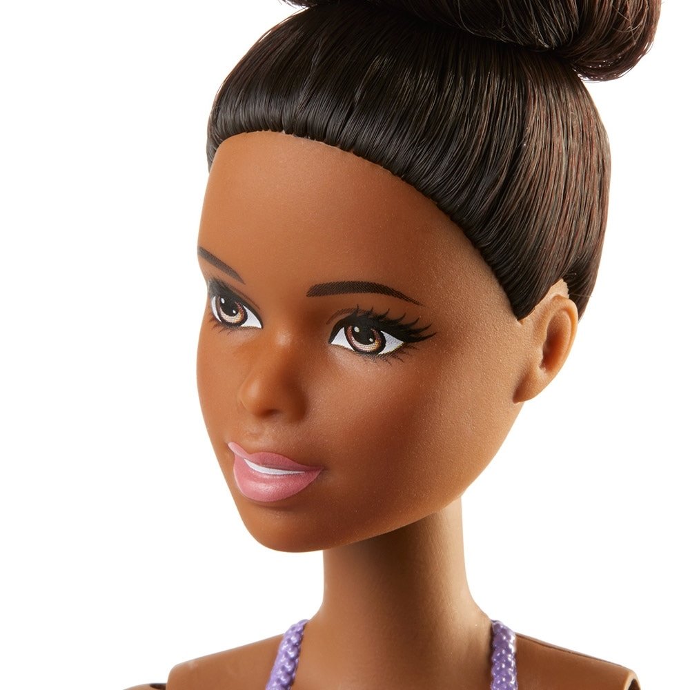 Boneca Barbie Bailarina GJL58 Sortidas