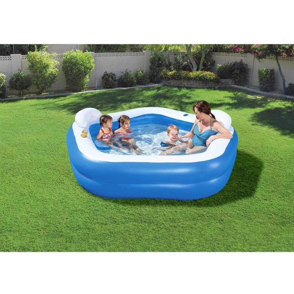 Piscina Inflável 575L Pentágono 2,13m x 2,06m x 69cm c/ 2 encostos + 2 porta copos + 2 banquinhos Bestway 54153