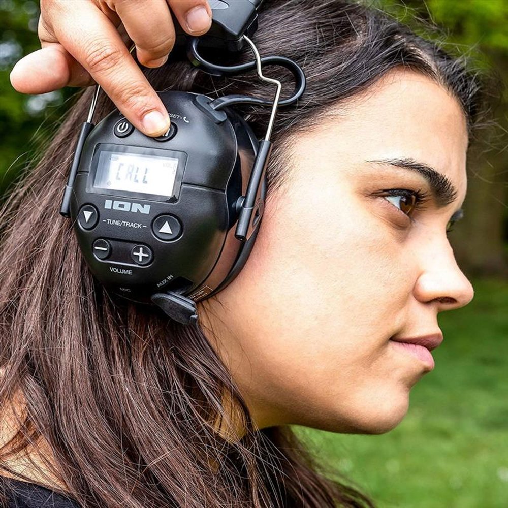 Headset Over Ear, AM/FM Com 20 Memórias, P2 E Com Recepção Remota De Áudio