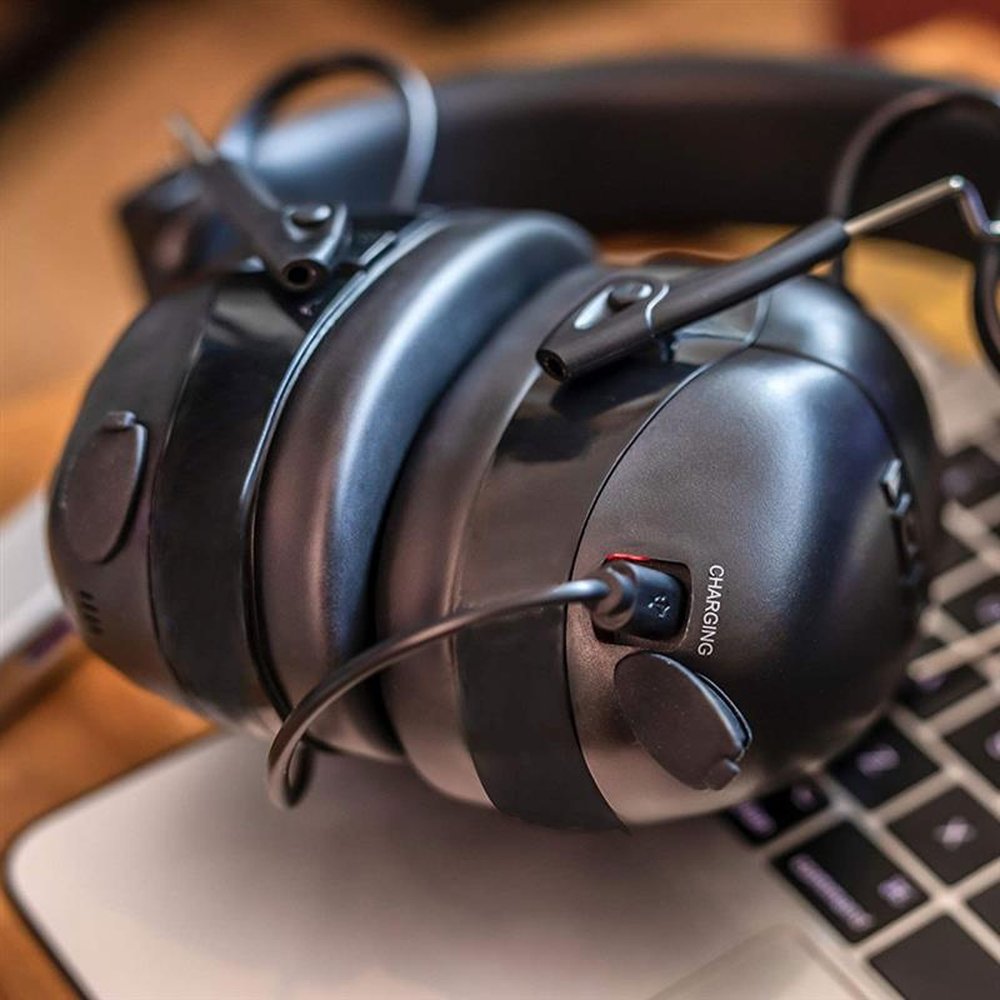 Headset Over Ear, AM/FM Com 20 Memórias, P2 E Com Recepção Remota De Áudio