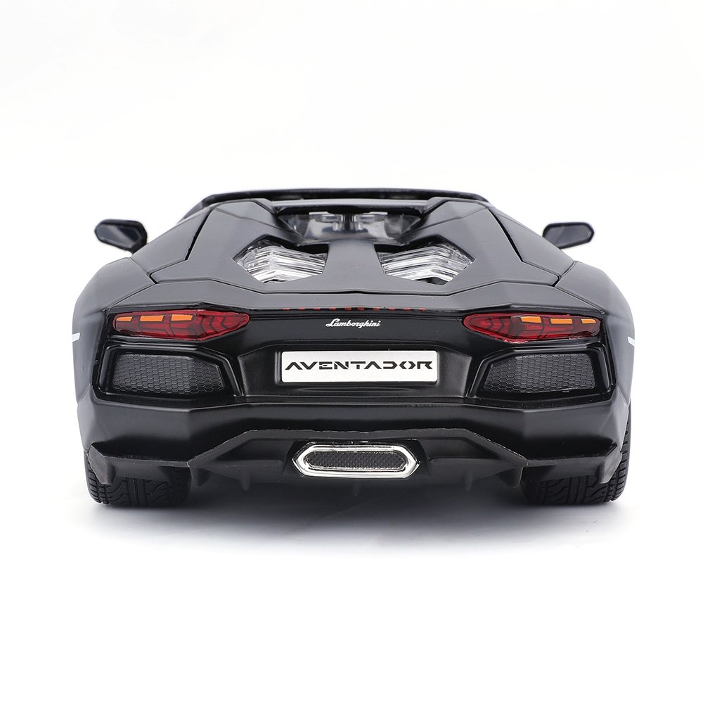 Carrinho Maisto 1:24 SE Lamborghini Aventador LP 700-4 Roadster Preto