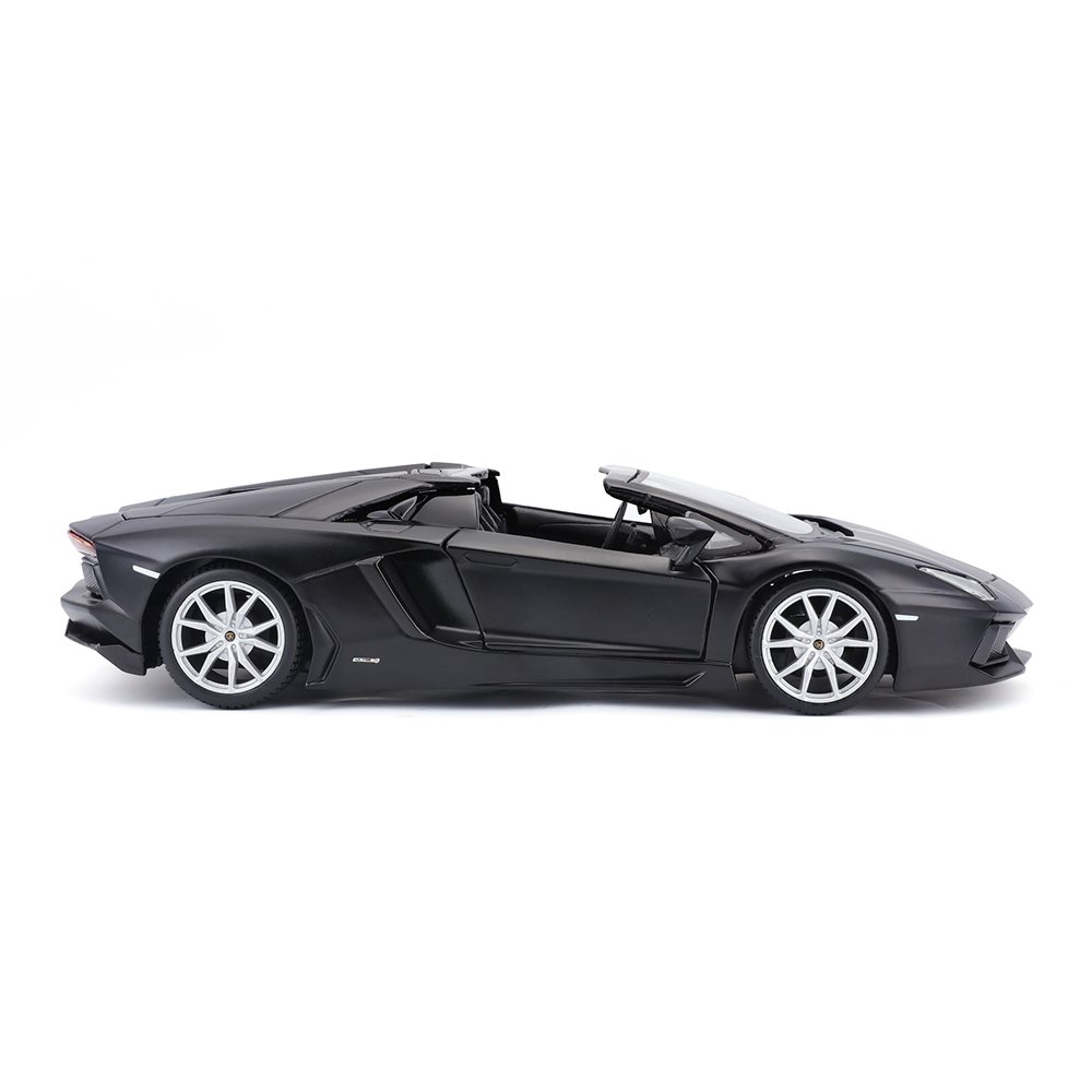 Carrinho Maisto 1:24 SE Lamborghini Aventador LP 700-4 Roadster Preto