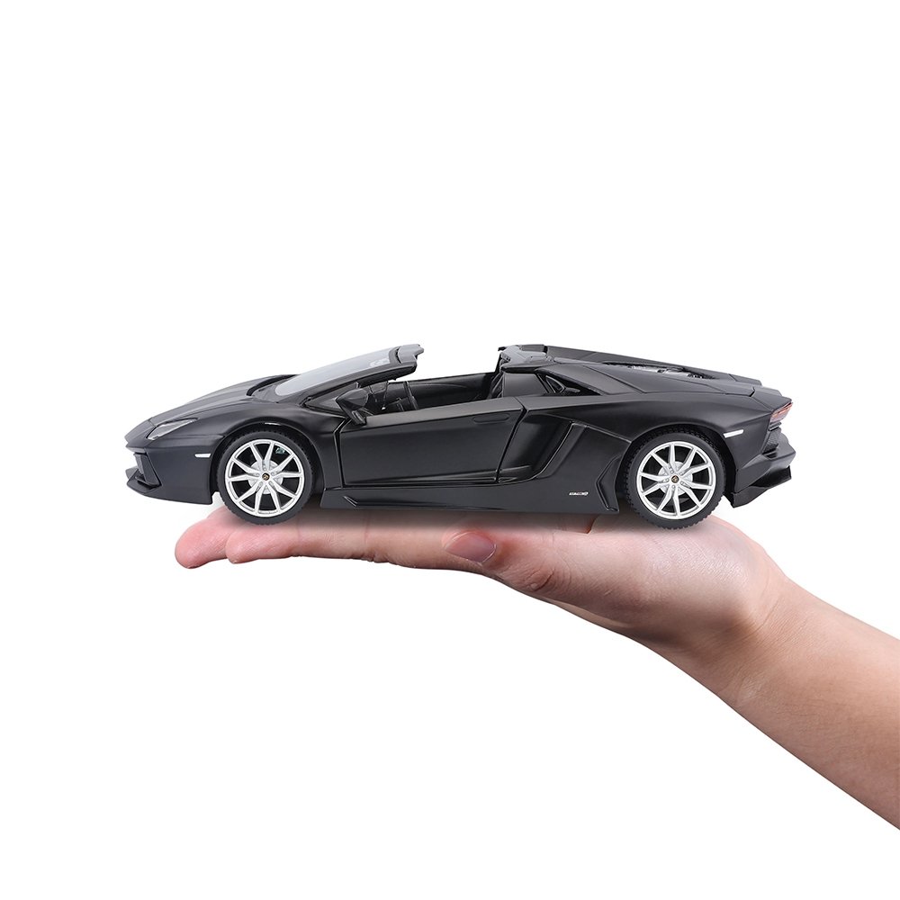 Carrinho Maisto 1:24 SE Lamborghini Aventador LP 700-4 Roadster Preto