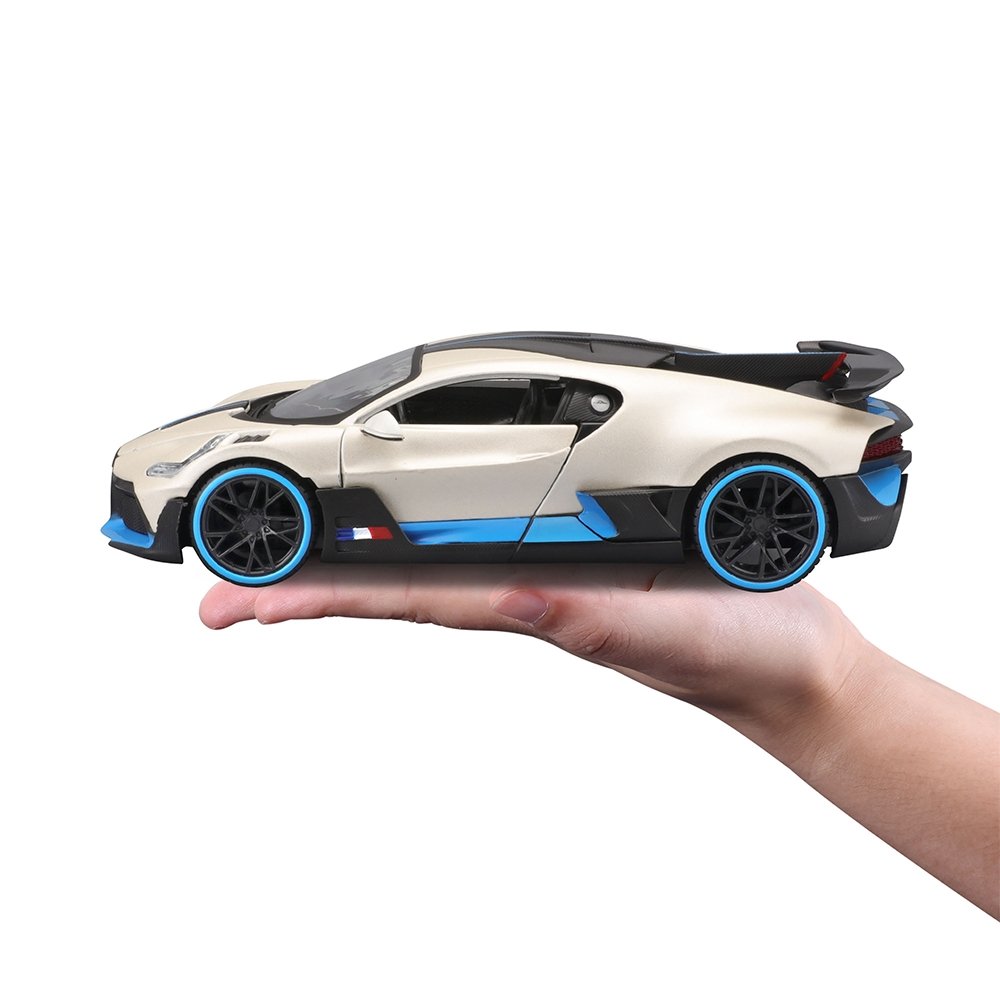 Carrinho Maisto 1:24 SE Bugatti Divo Branco