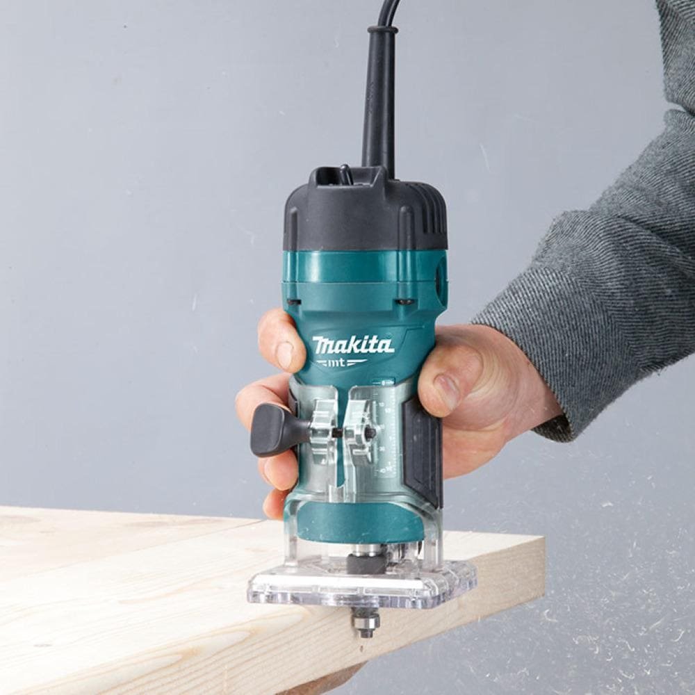 Tupia Elétrica 530w 127v 6mm 1/4 Polegadas M3700b Makita