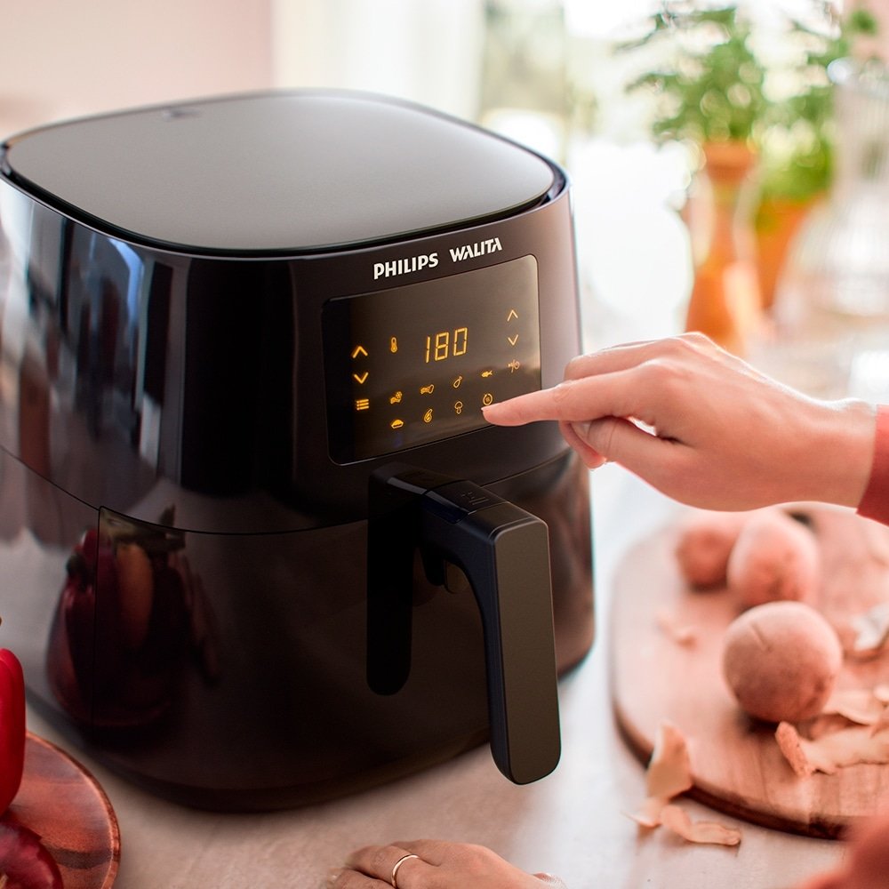 Fritadeira Air-Fryer Philips Walita Essential XL RI9270 - Desligamento Automático, Digital LED, Preto, 110V