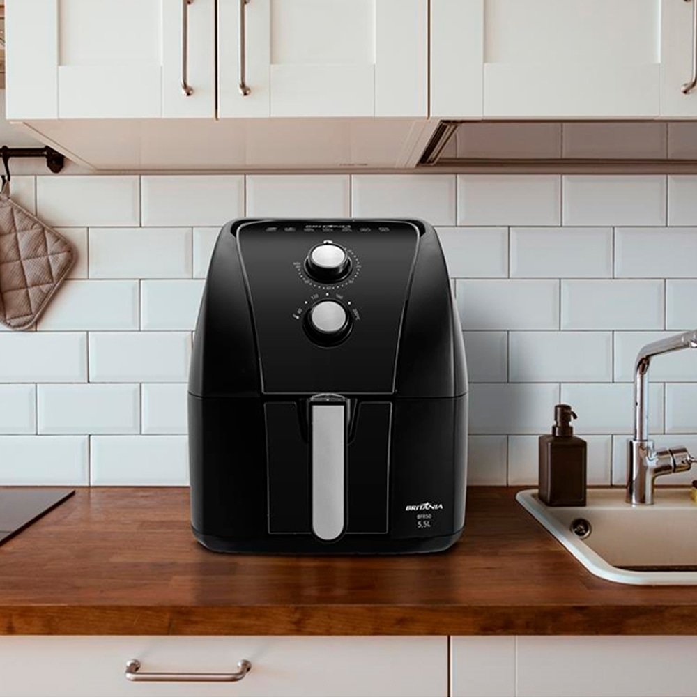 Fritadeira Air Fryer Britânia BFR50 - 1500W, 5,5L Redstone Preto/Inox, 220V