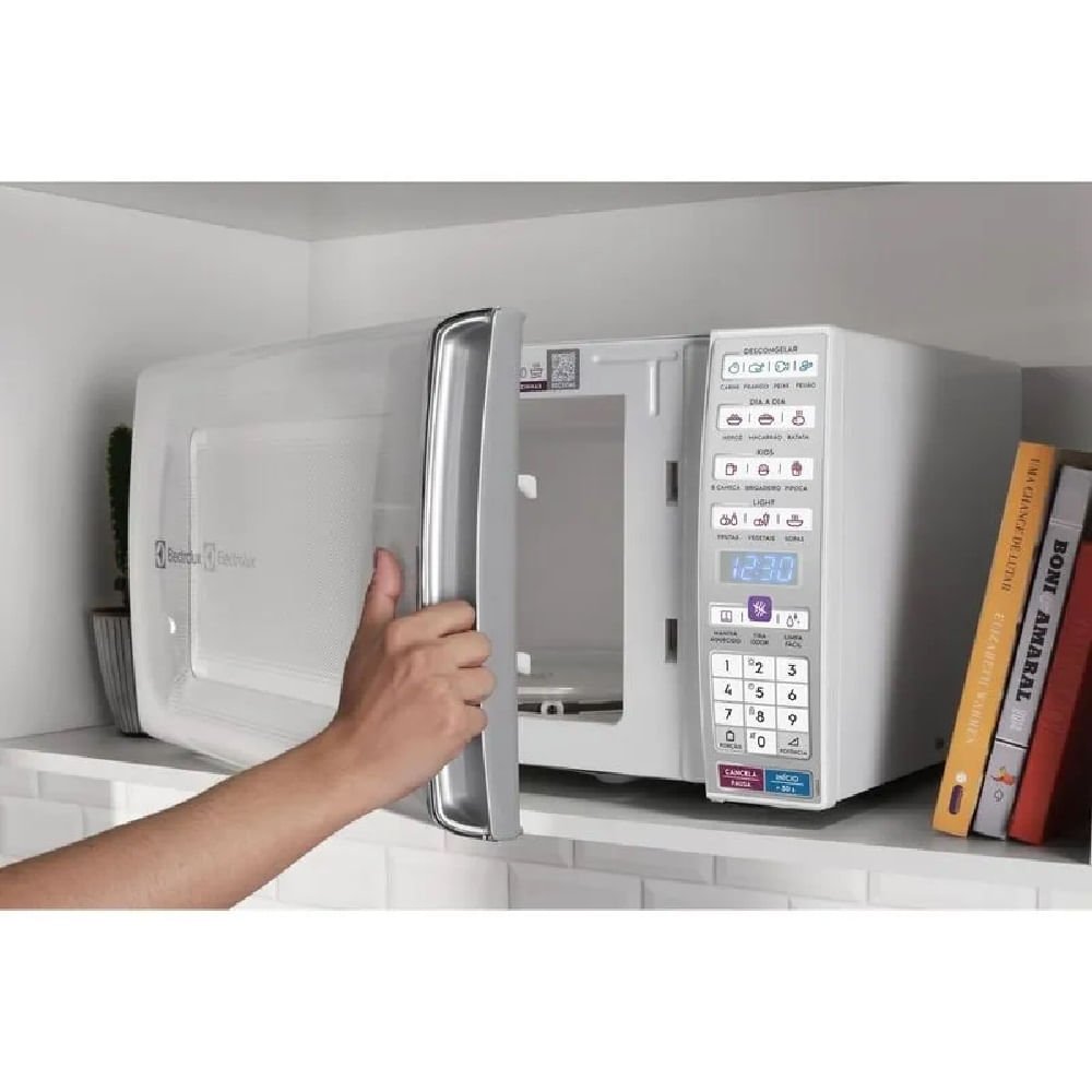 Micro-ondas Electrolux 34 Litros Função Tira Odor e Manter Aquecido Branco MEO44 ¿ 127 Volts