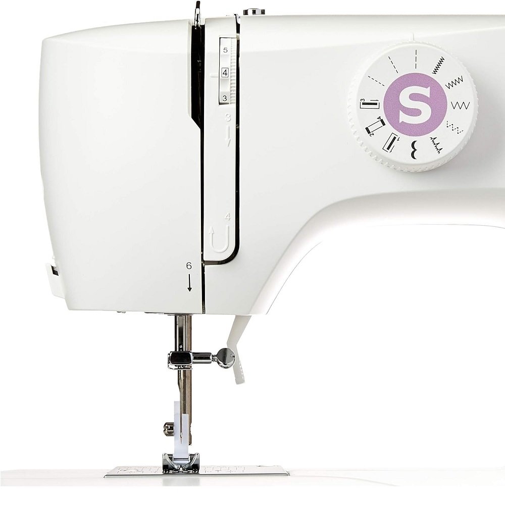 Máquina de Costura Singer M1605 220V Branca