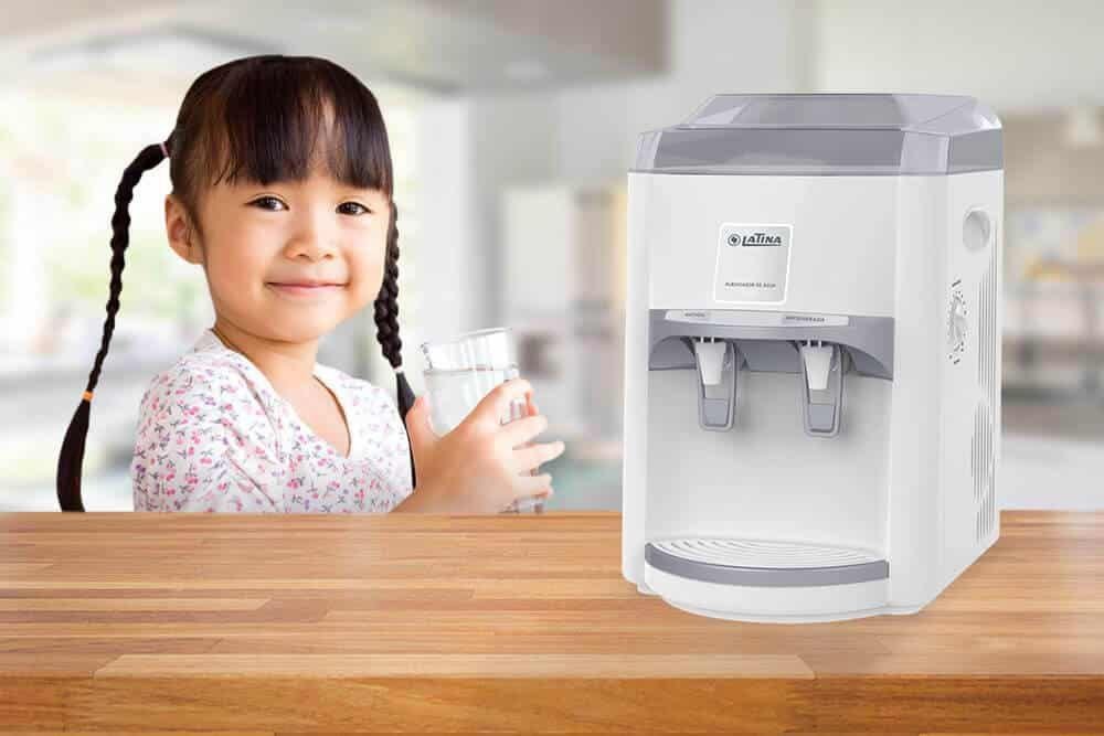 Purificador de Água Refrigerado 127v Latina Com Compressor Pa355