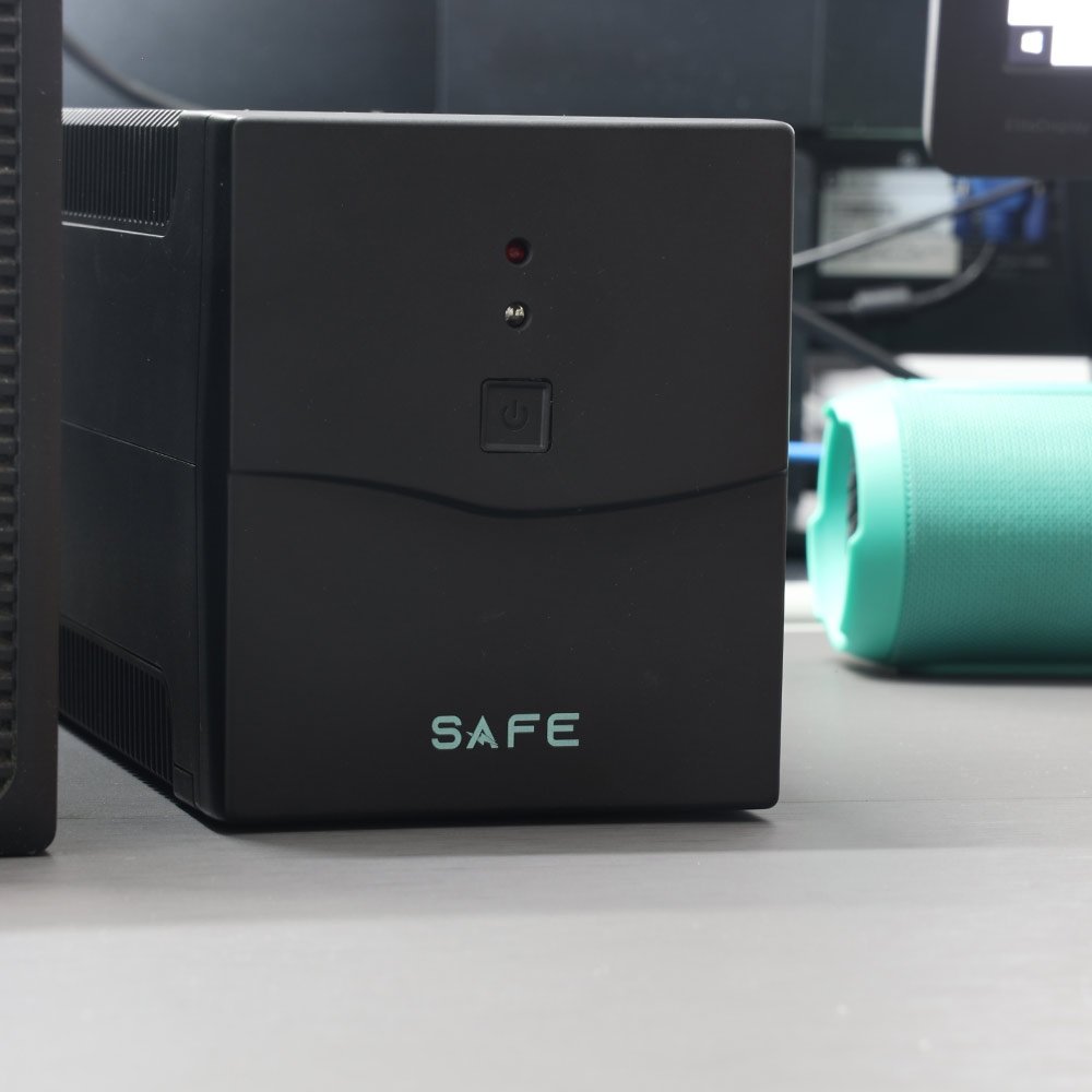 Nobreak Coletek UPS SAFE 700VA - 1 Bateria, 4 Tomadas, Bivolt, Preto