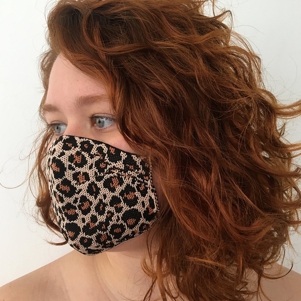 Mascara Anatomica Knit Cinza Onça M