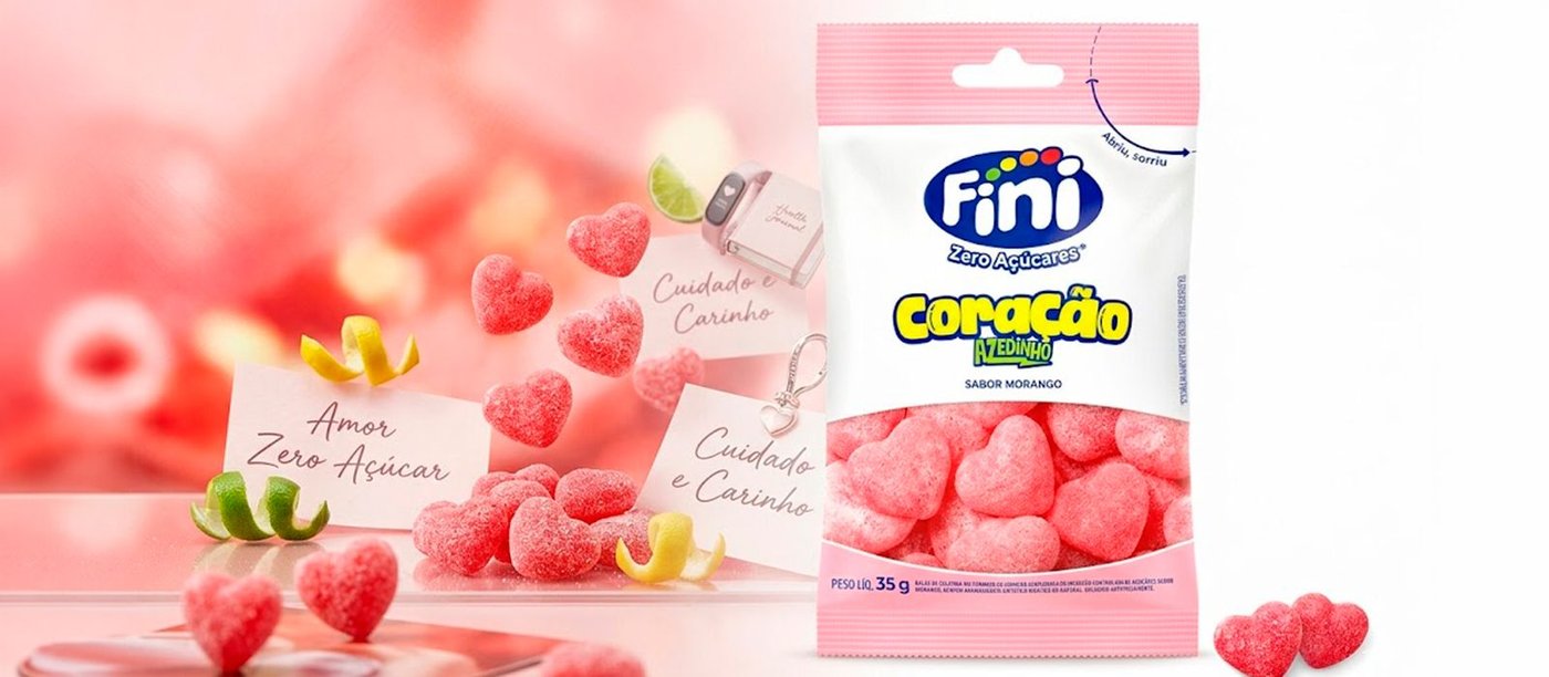 Bala Fini Gelatina Coração Zero Açúcar sabor morango em destaque
