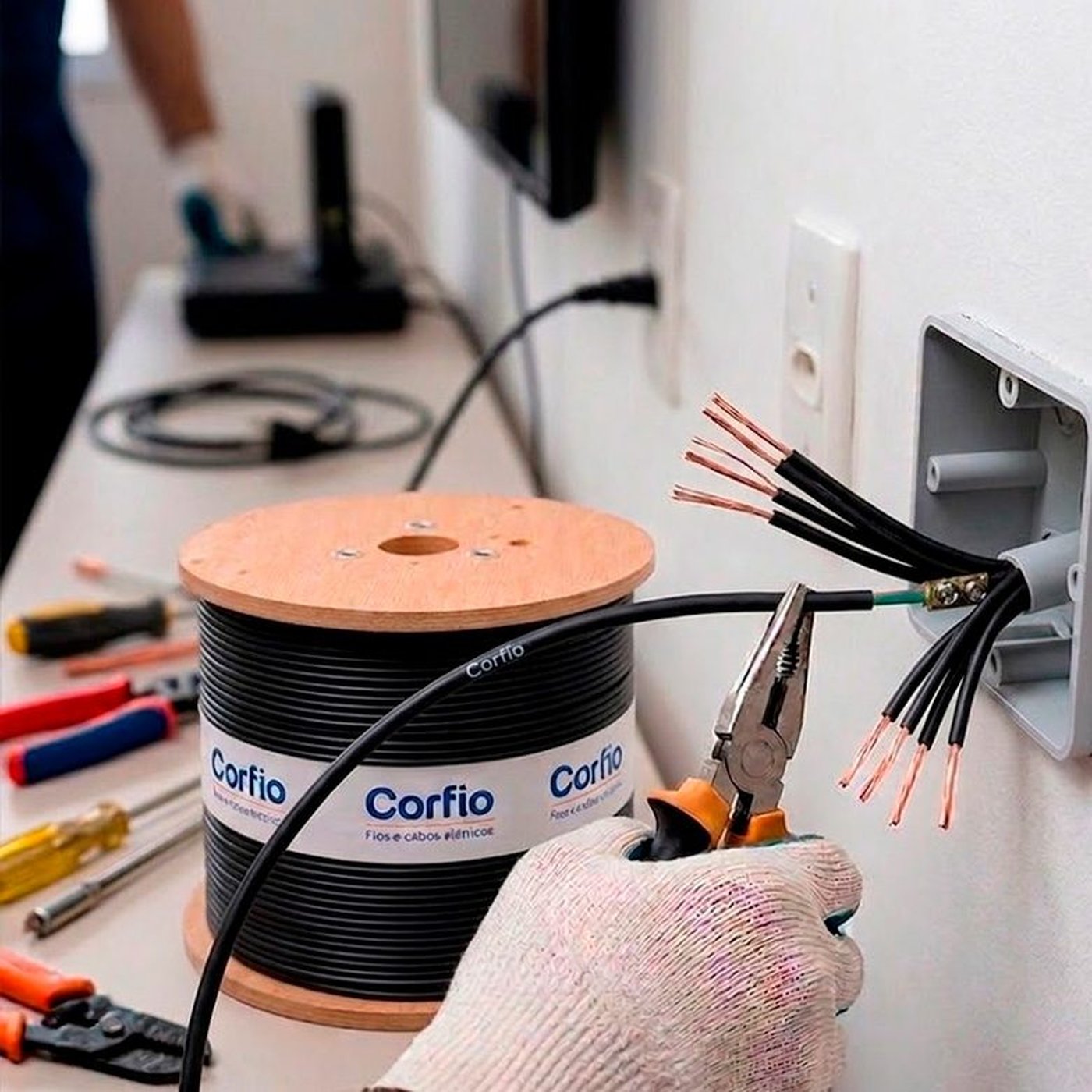Bobina amarela do Cabo Flexível Corfio 6,0 mm² com condutor de cobre e isolação em PVC