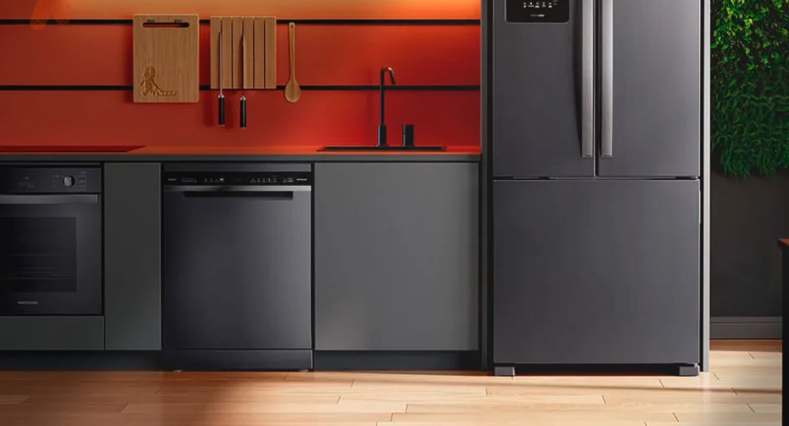 Compartimento Twist Ice Advanced refrigerador Brastemp BRO85MK Inox abastecido com cubos de gelo
